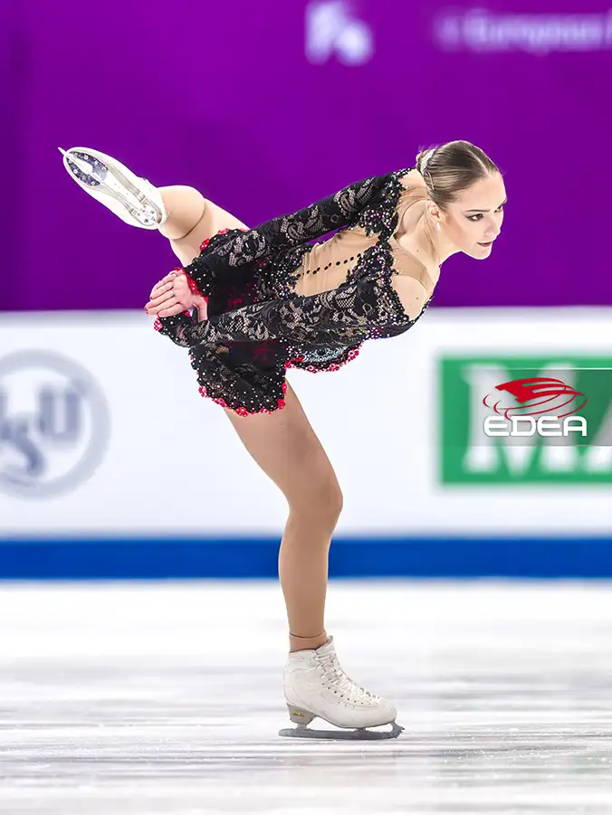 Ice Gallery Skates U.S.